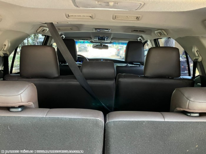 Toyota HILUX SW4 SRX 7 LUGARES 2016/2017